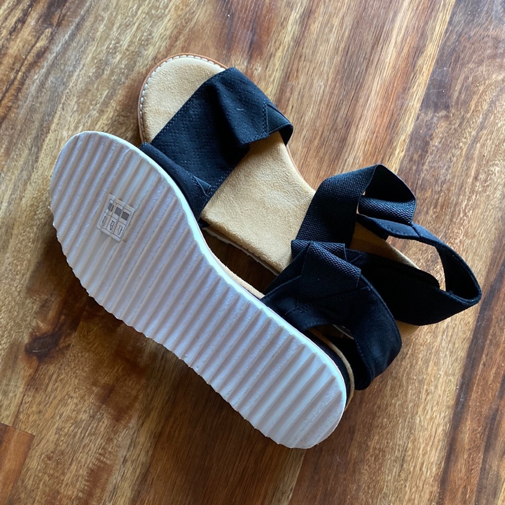 Bobs sandals